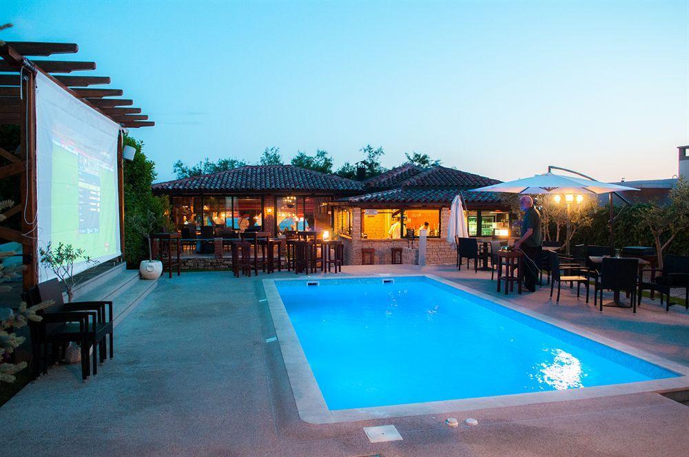 Beach Villa Bb Podstrana Exterior photo