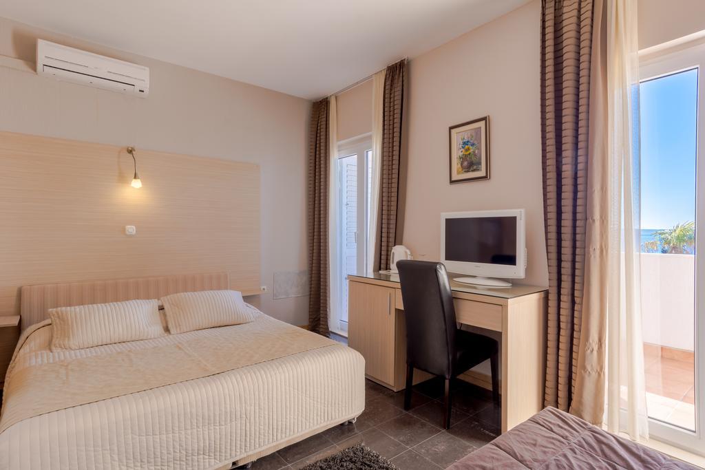 Beach Villa Bb Podstrana Exterior photo