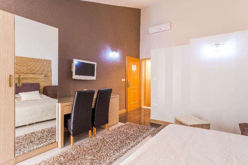 Beach Villa Bb Podstrana Exterior photo